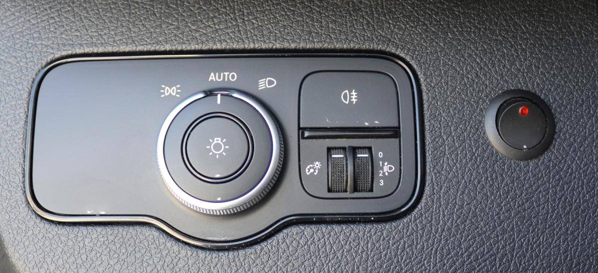 mercedes-benz-sprinter-2021-diesel-1950cc