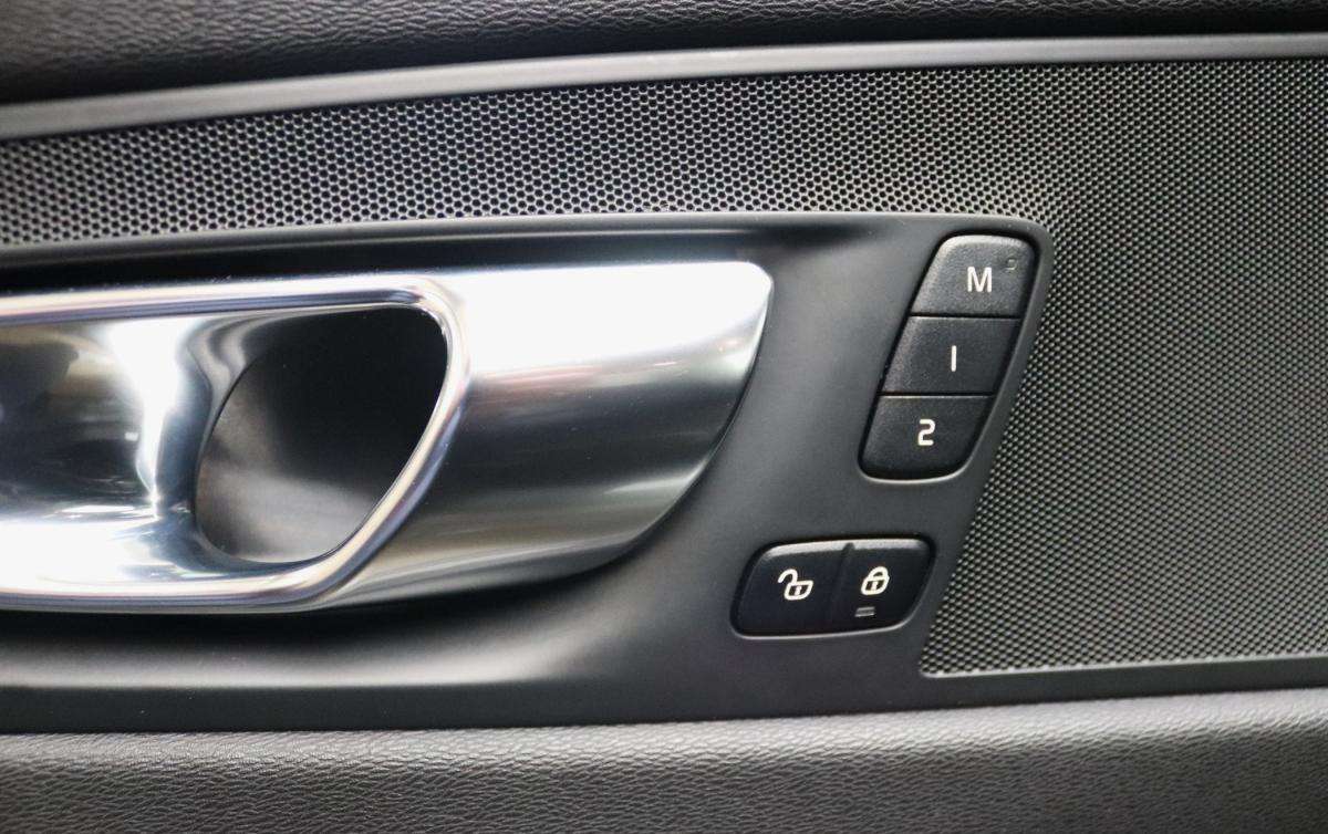 volvo-xc60-2020-hibrido-a-gasolina-1969cc