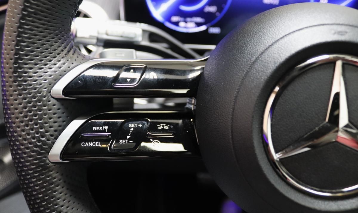 mercedes-benz-eqs-2023-eletrico-500cc