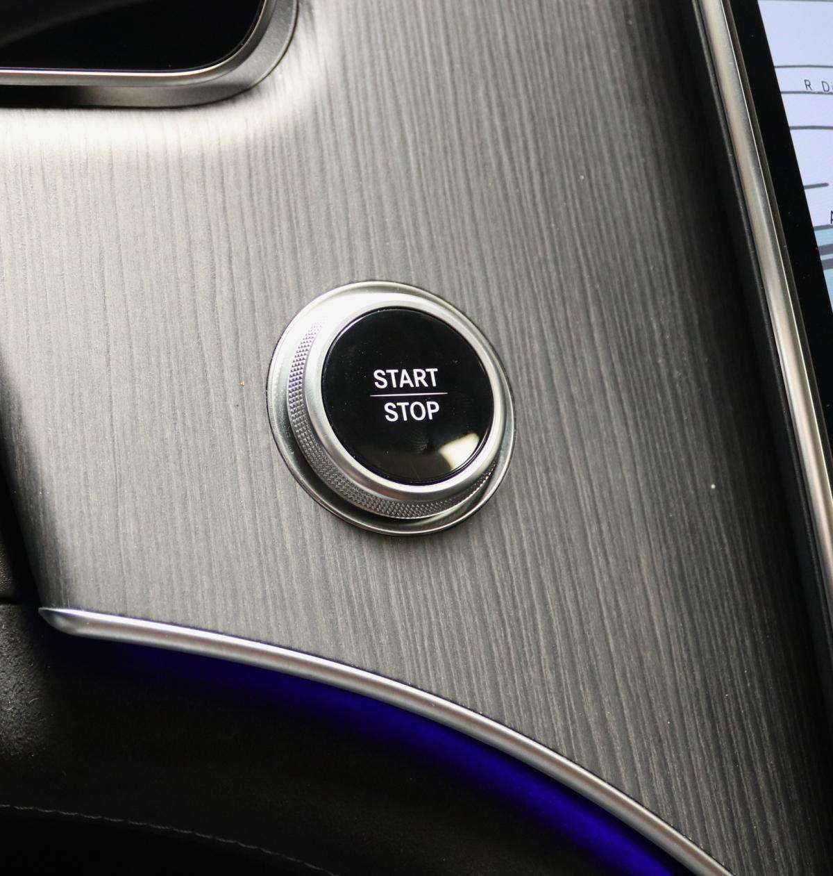 mercedes-benz-eqs-2023-eletrico-500cc