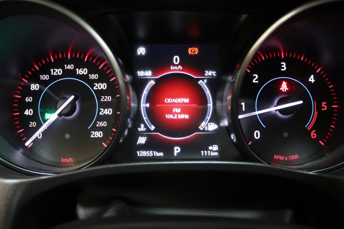 jaguar-xe-2017-diesel-1999cc