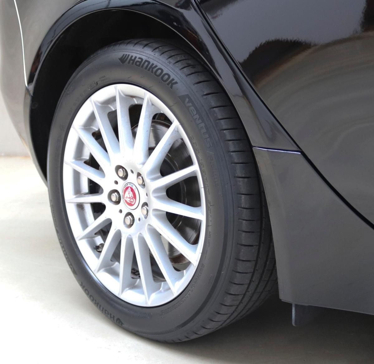 jaguar-xe-2017-diesel-1999cc
