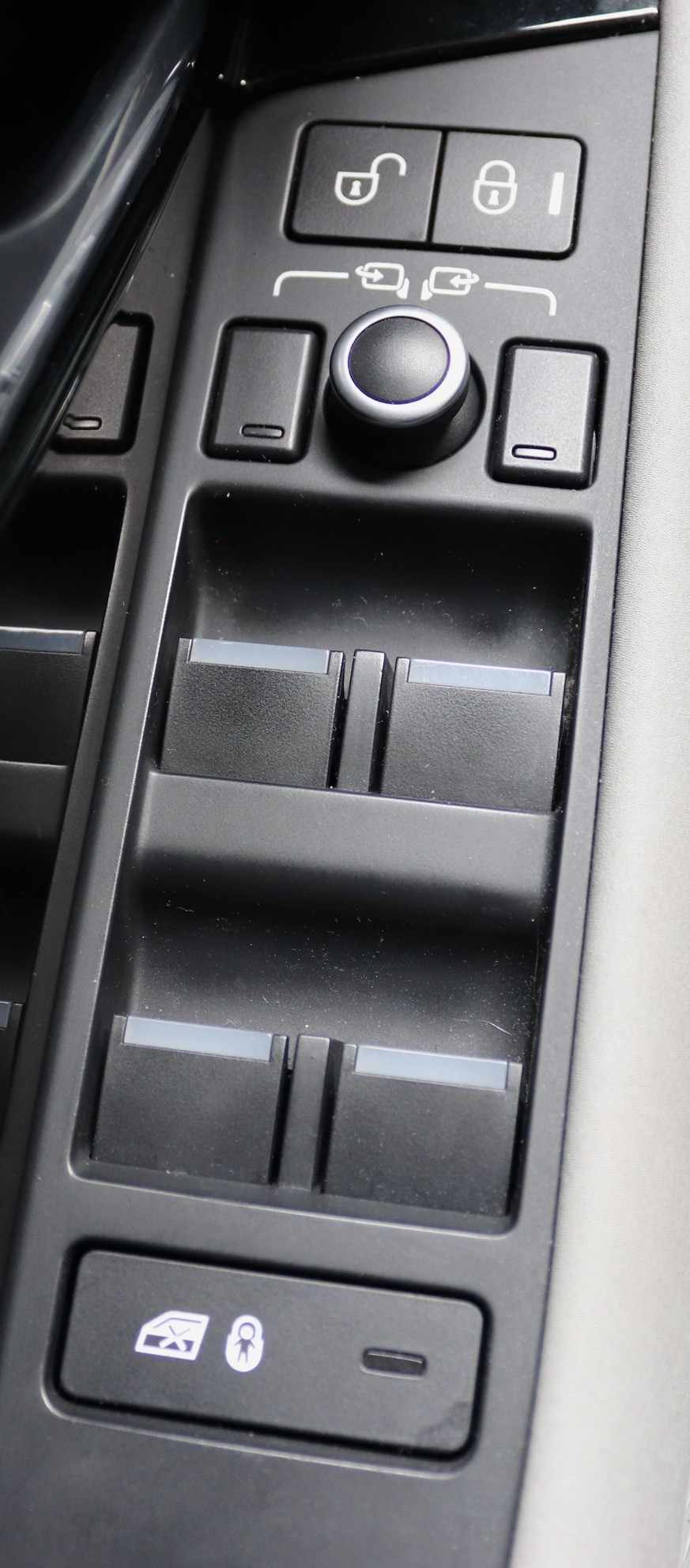 land-rover-range-rover-evoque-2019-diesel-1999cc