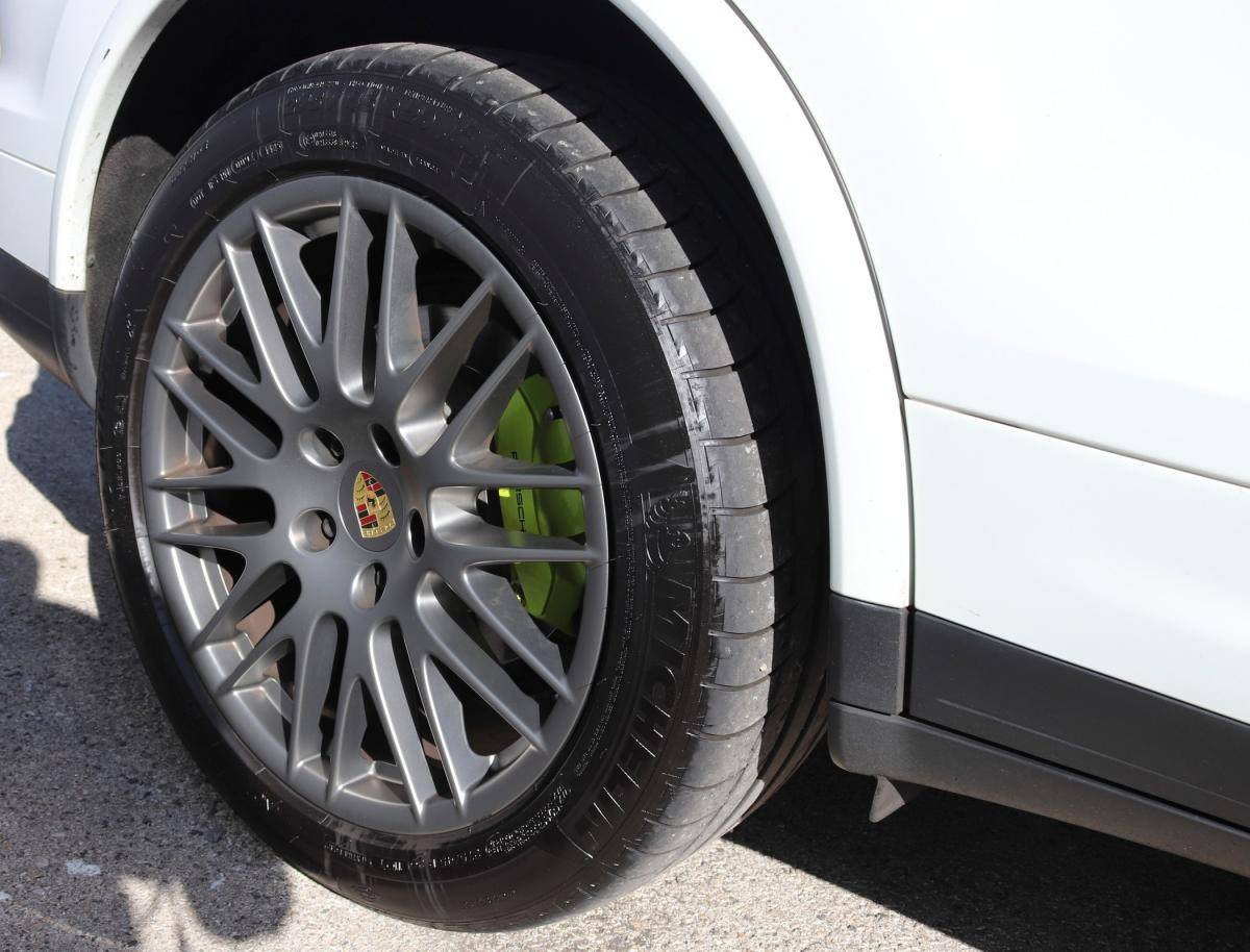 porsche-cayenne-2017-hibrido-a-gasolina-2995cc