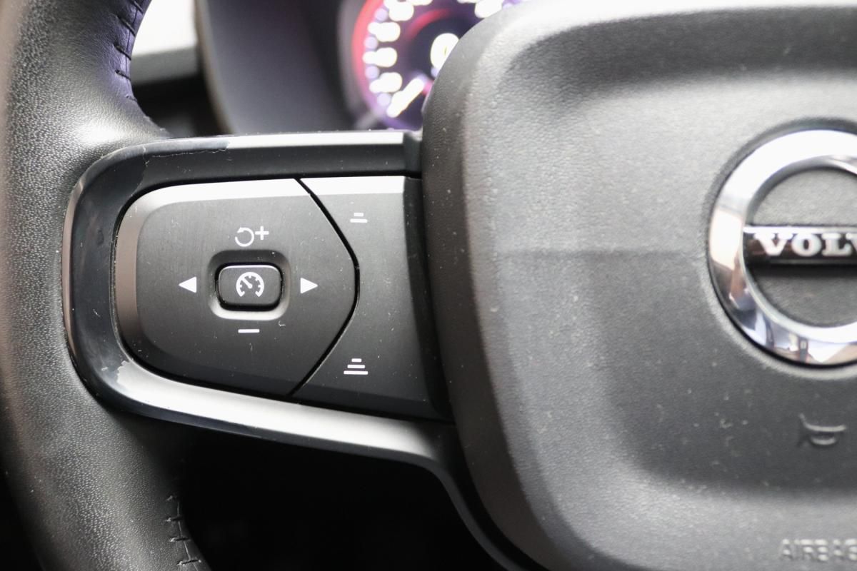 volvo-xc40-2019-gasolina-1477cc