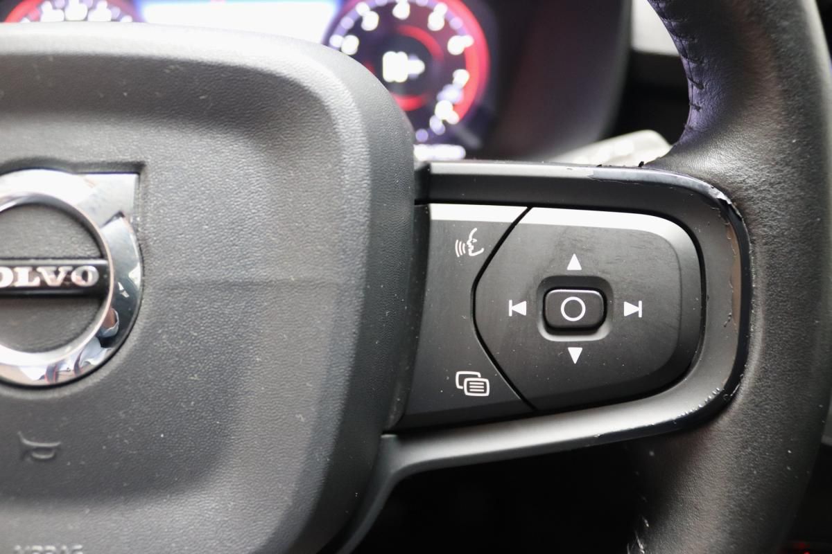 volvo-xc40-2019-gasolina-1477cc