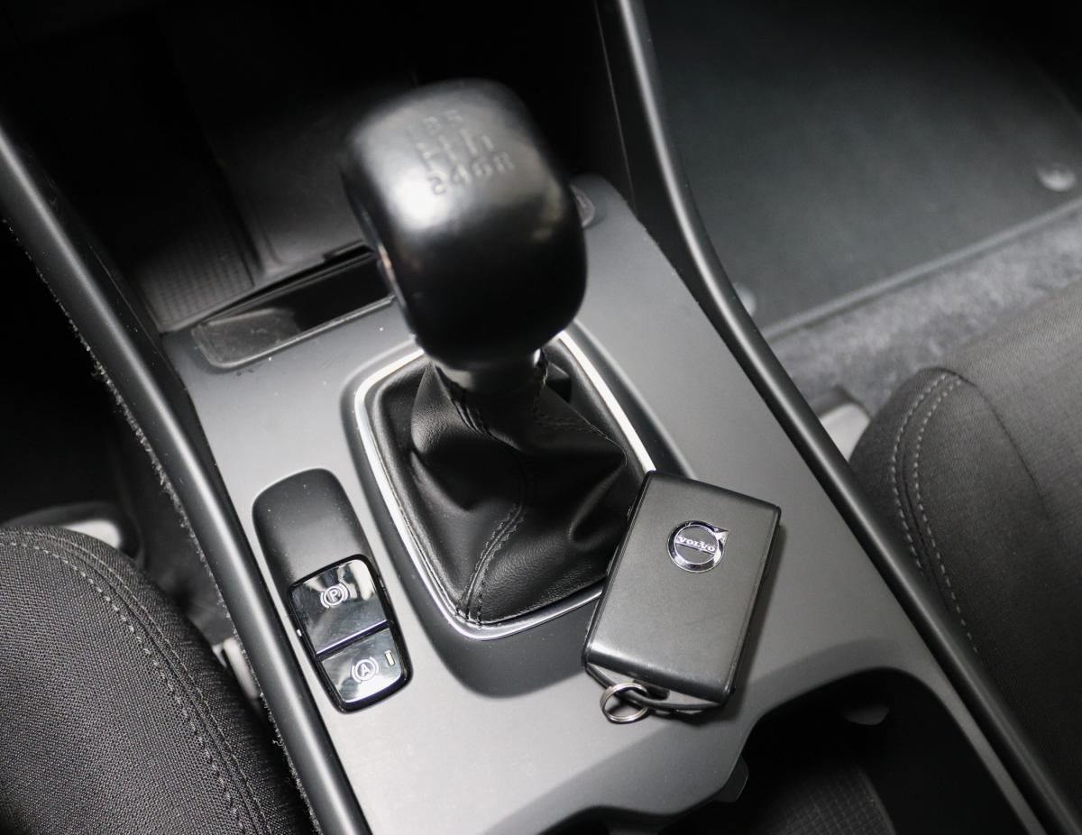 volvo-xc40-2019-gasolina-1477cc