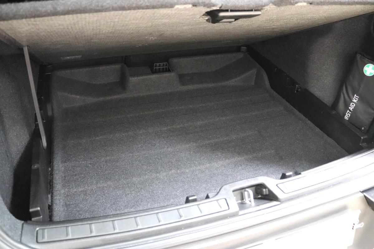 volvo-xc40-2019-gasolina-1477cc