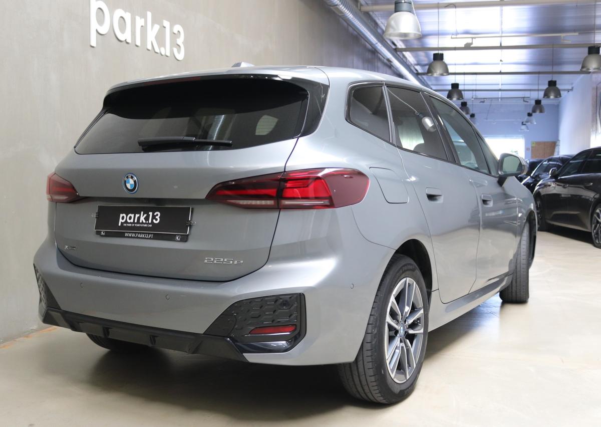 bmw-serie-2-2024-hibrido-a-gasolina-1499cc