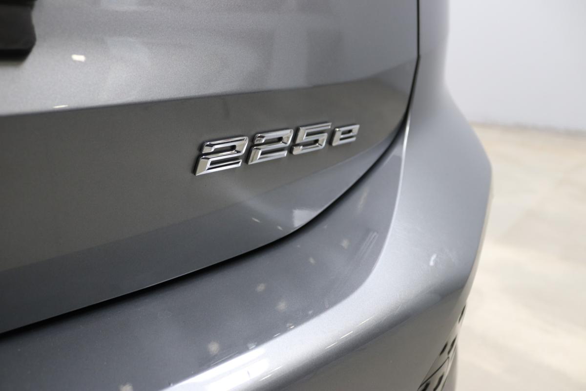 bmw-serie-2-2024-hibrido-a-gasolina-1499cc