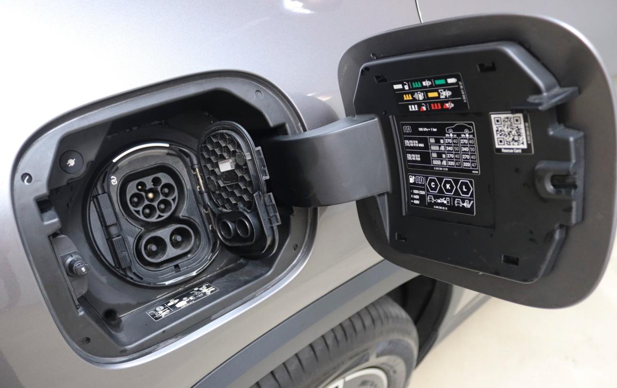 mercedes-benz-eqa-2022-eletrico-500cc