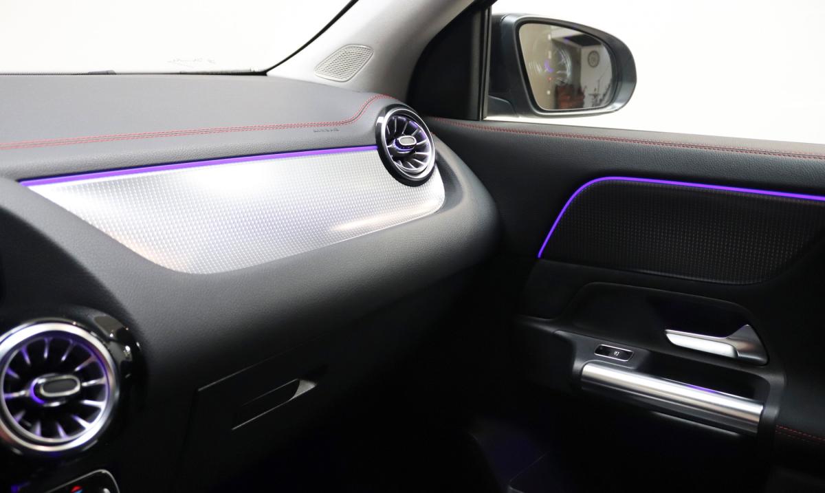 mercedes-benz-eqa-2022-eletrico-500cc