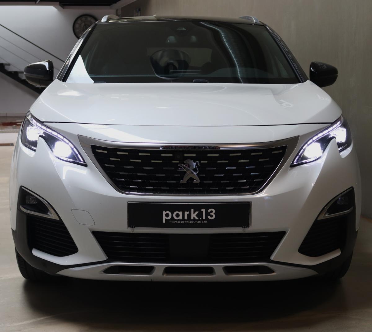 peugeot-5008-2018-diesel-1499cc