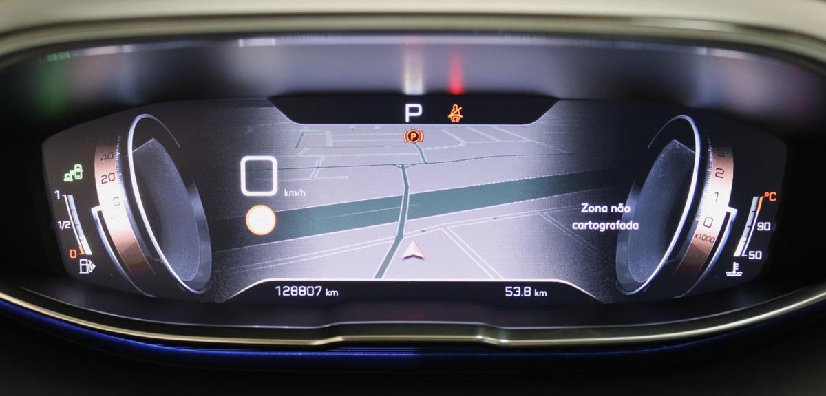 peugeot-5008-2018-diesel-1499cc