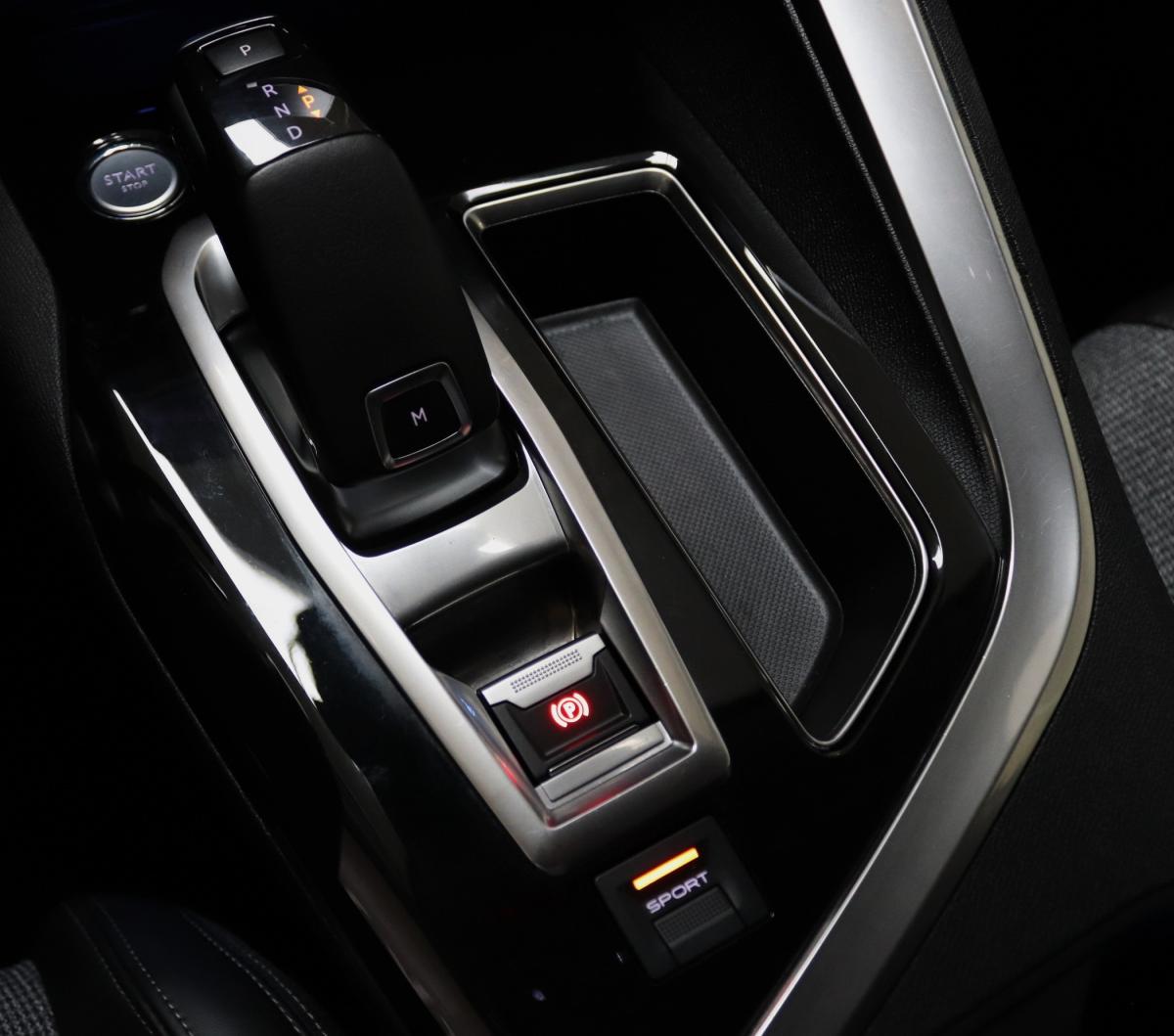 peugeot-5008-2018-diesel-1499cc