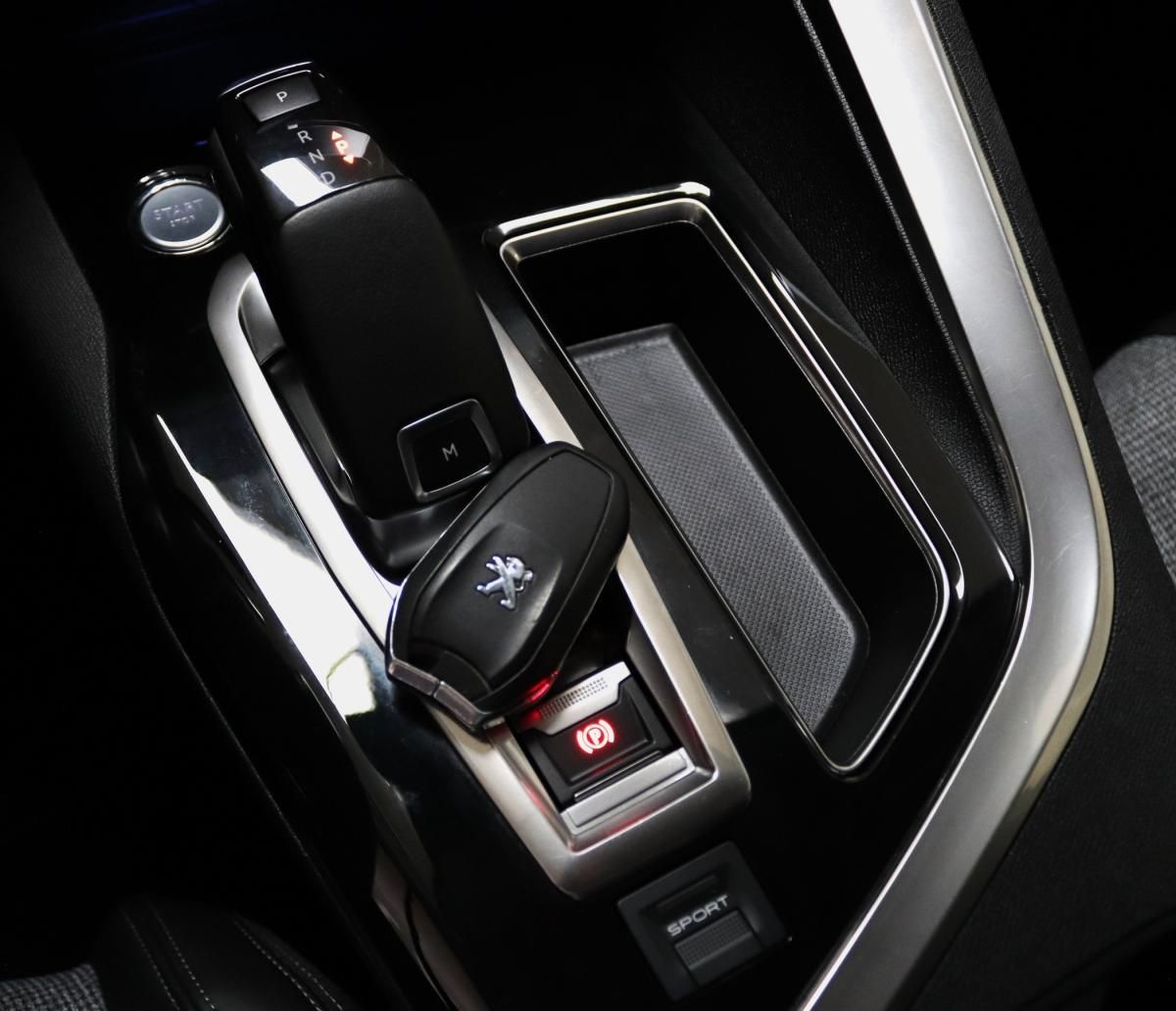peugeot-5008-2018-diesel-1499cc
