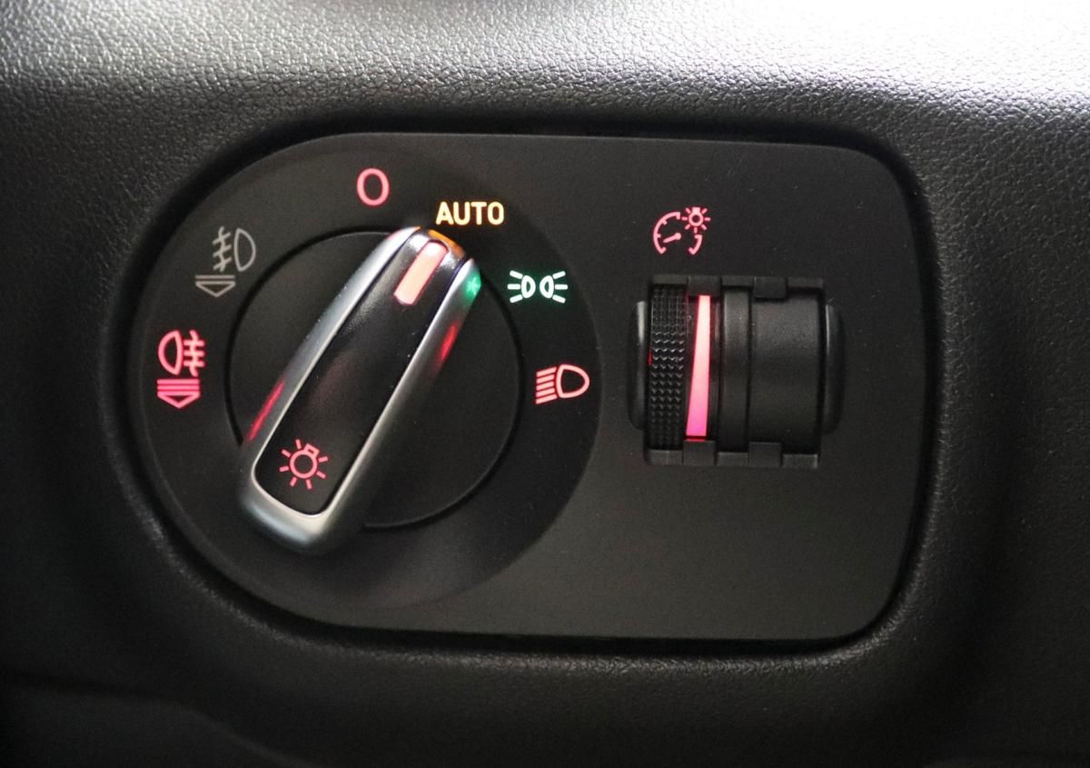 audi-a1-2010-diesel-1598cc