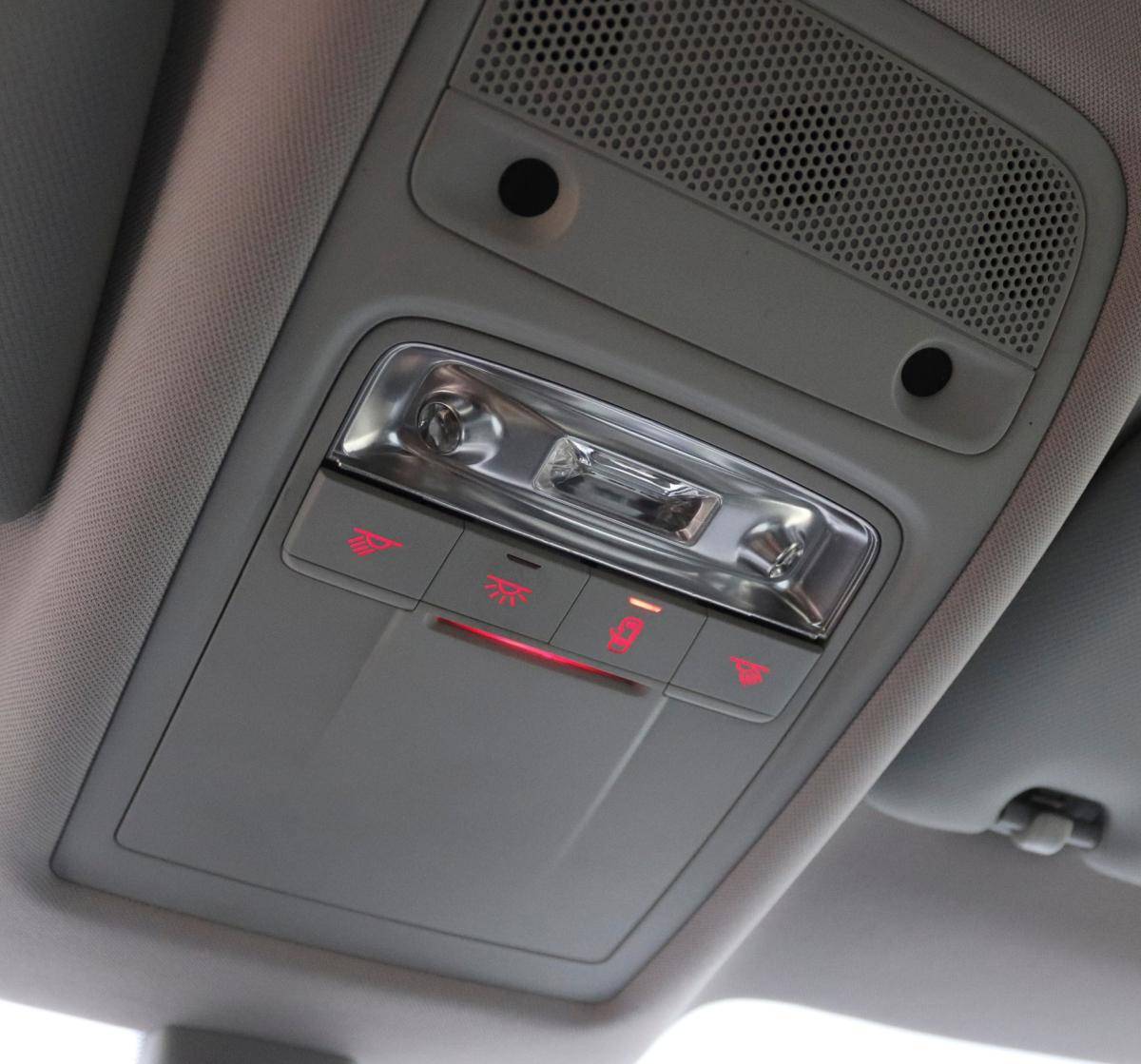 audi-a1-2010-diesel-1598cc
