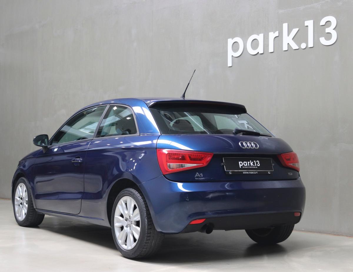 audi-a1-2010-diesel-1598cc