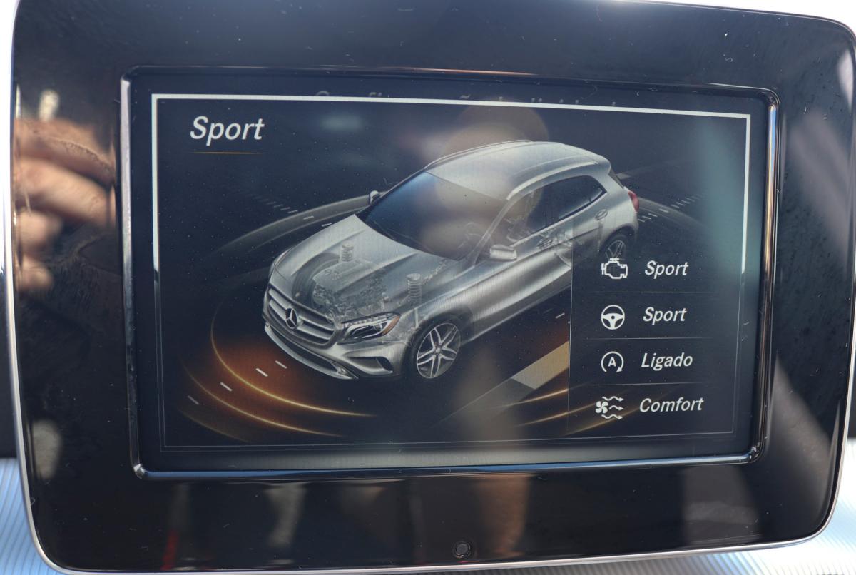 mercedes-benz-gla-2016-diesel-2143cc