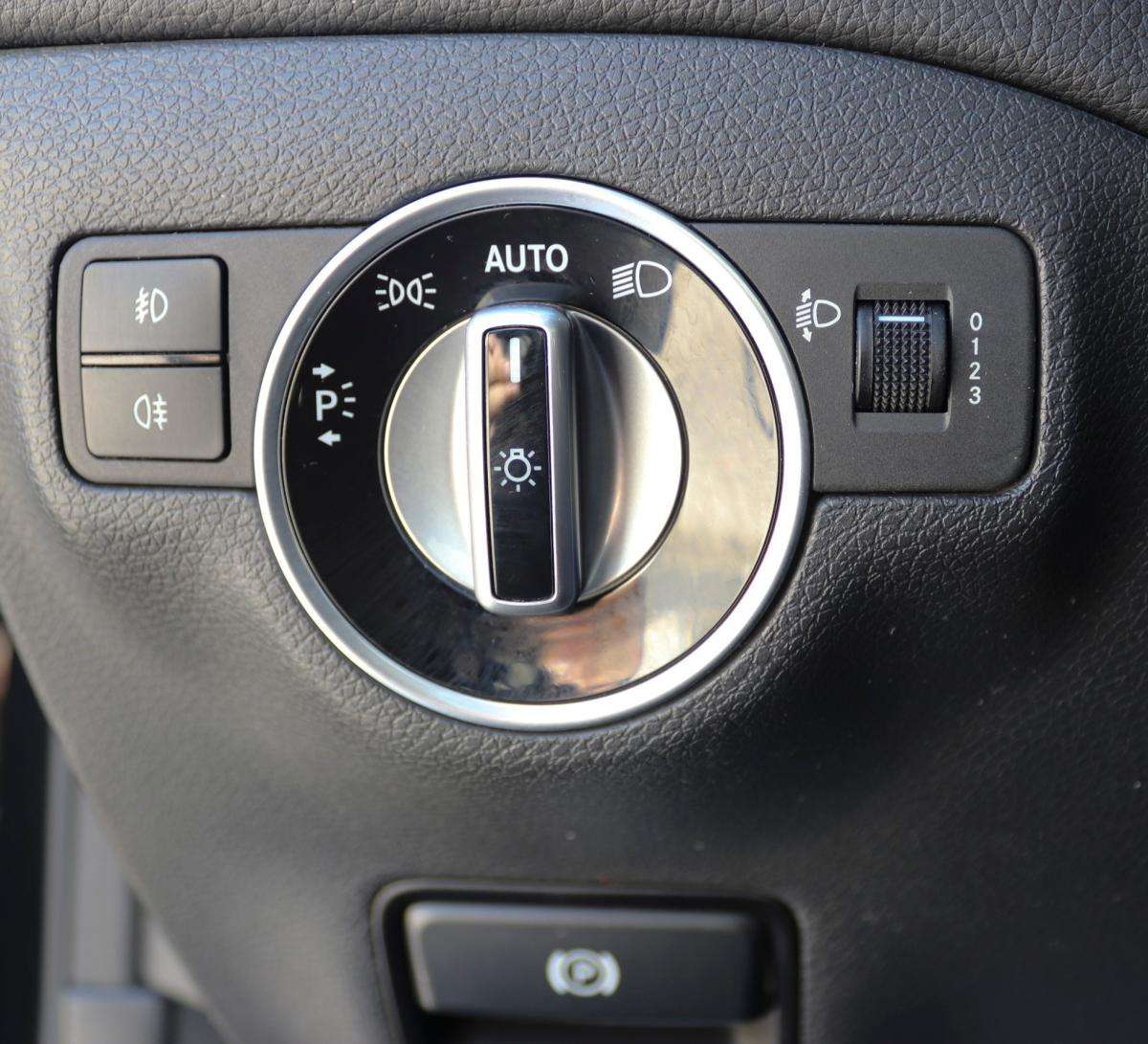 mercedes-benz-gla-2016-diesel-2143cc