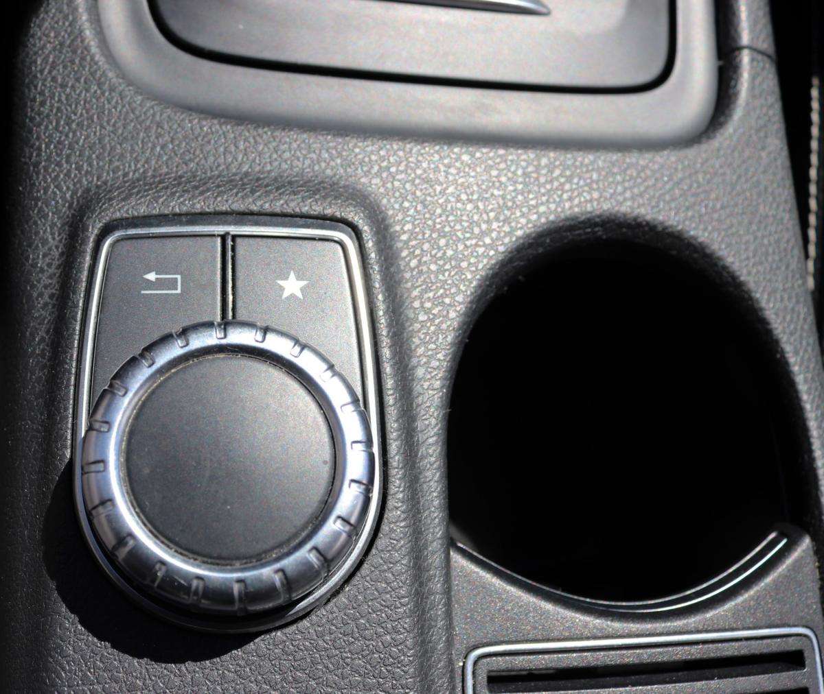 mercedes-benz-gla-2016-diesel-2143cc