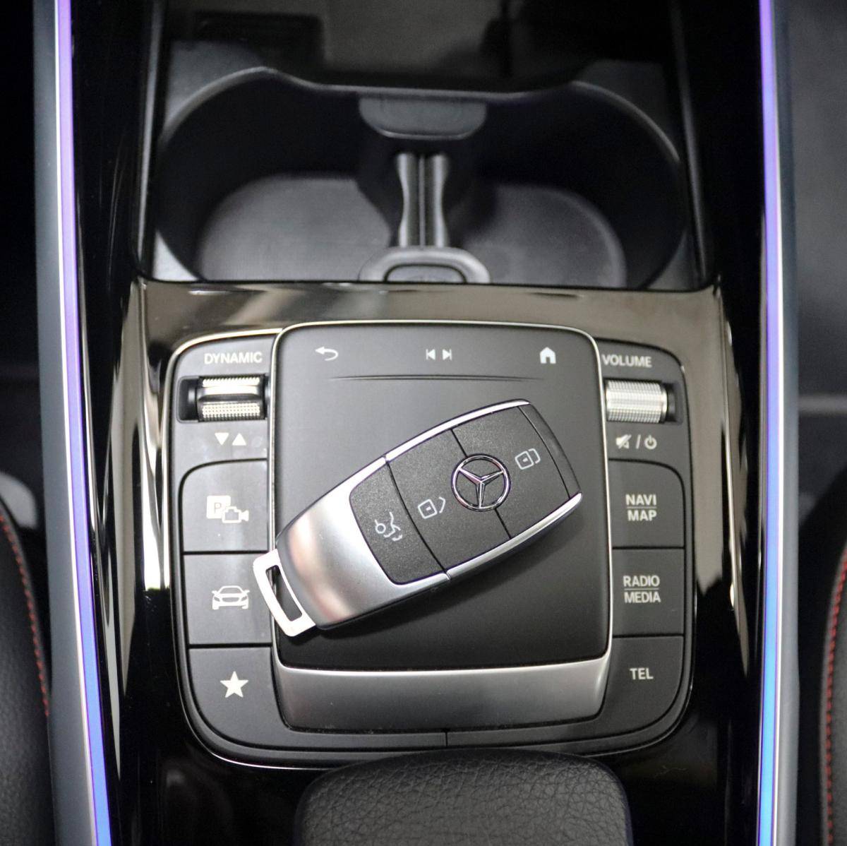 mercedes-benz-eqb-2022-eletrico-500cc