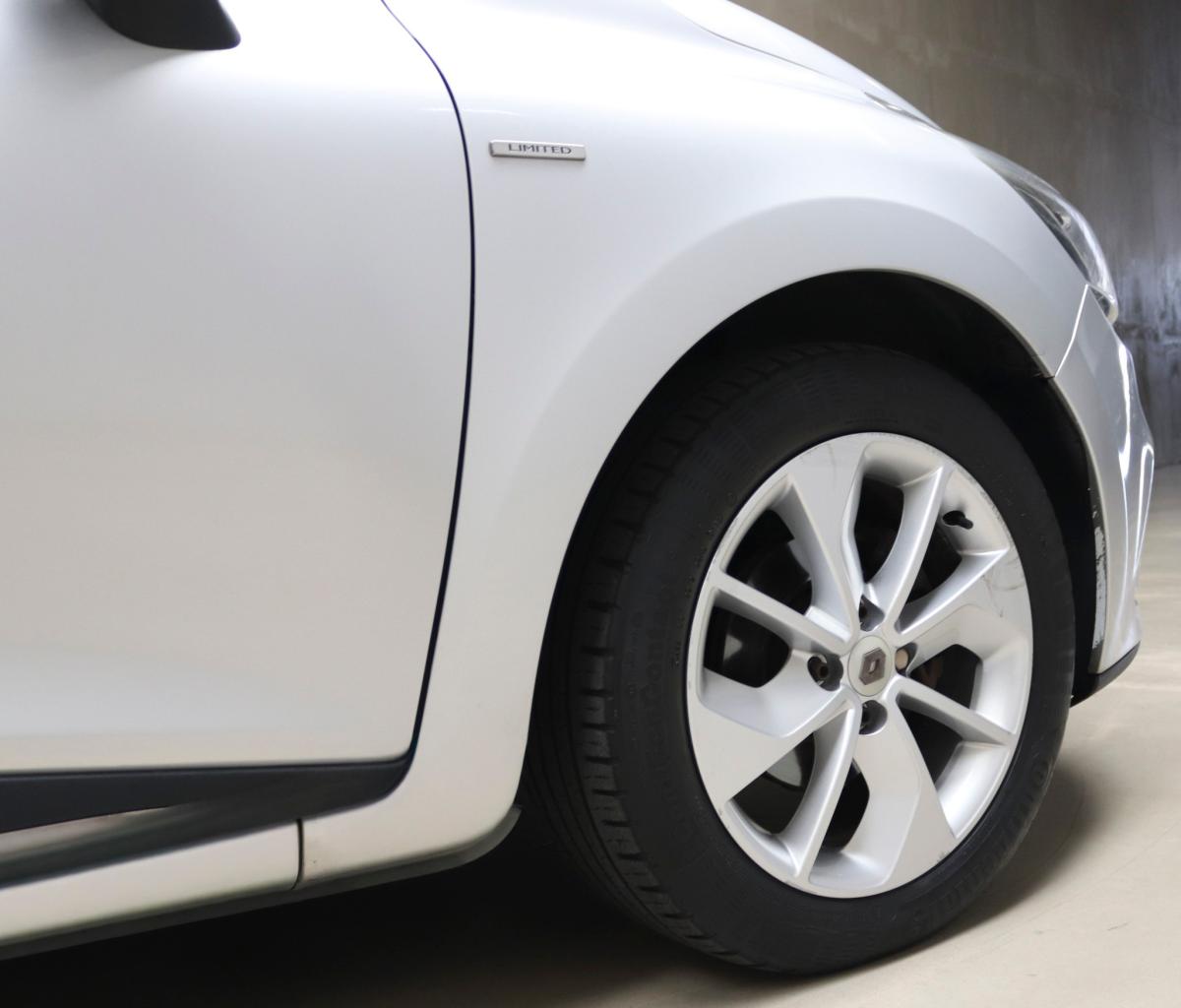 renault-clio-sport-tourer-2017-diesel-1461cc