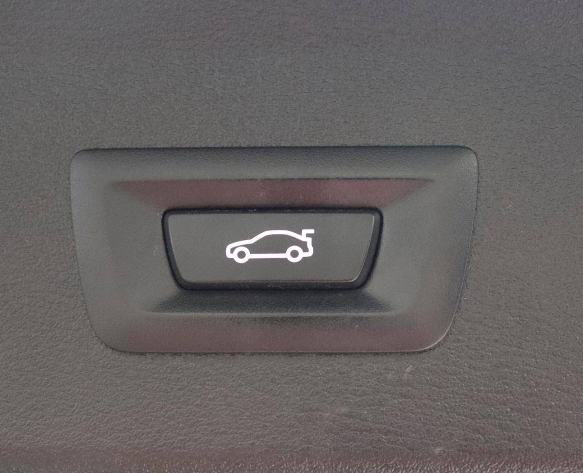 bmw-x1-2017-diesel-1496cc
