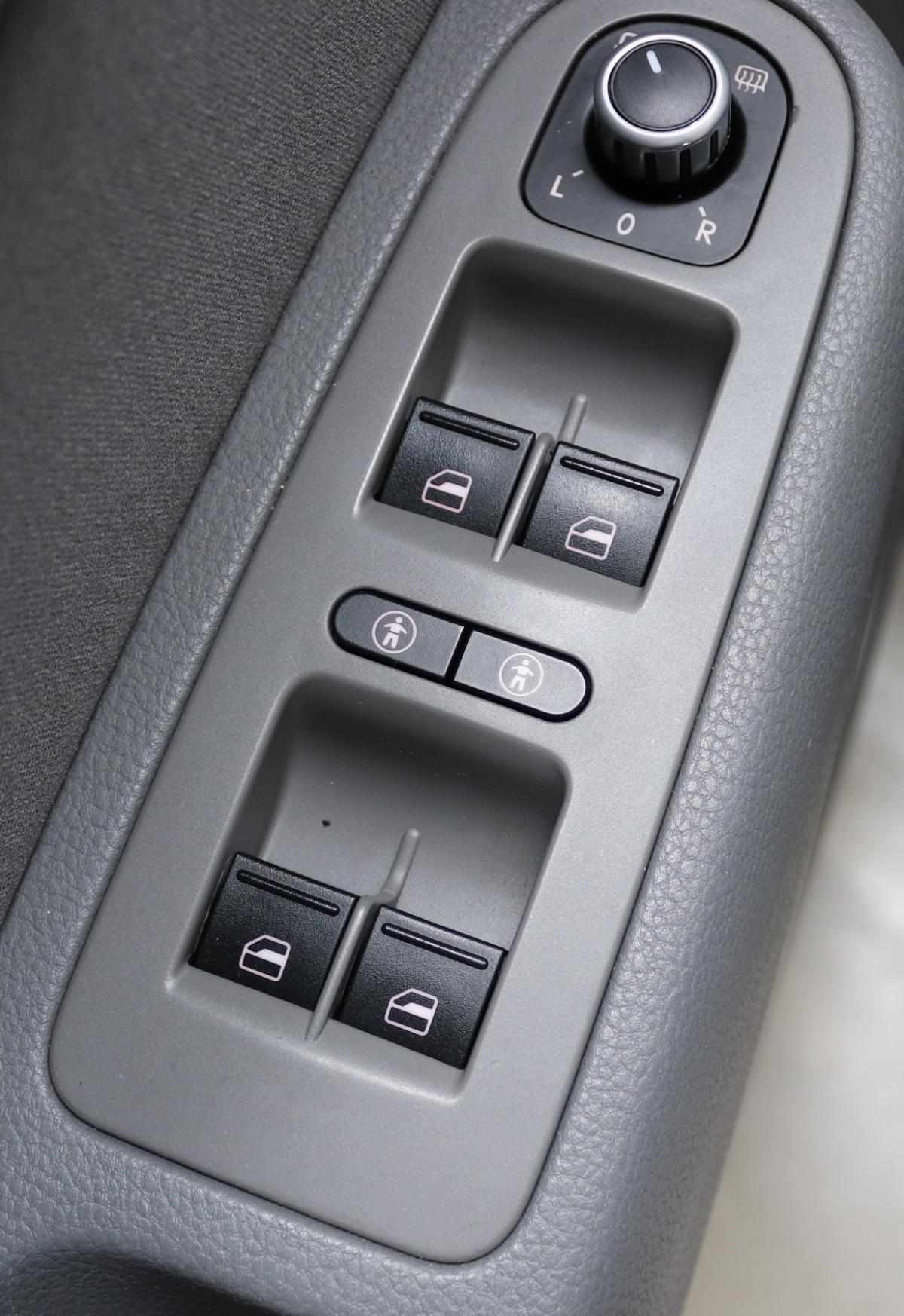seat-alhambra-2014-diesel-1968cc