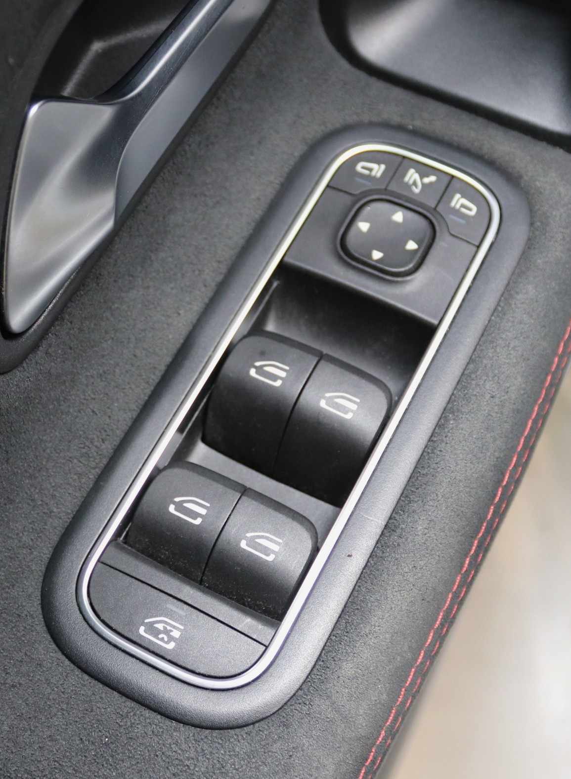 mercedes-benz-classe-a-2020-hibrido-a-gasolina-1332cc