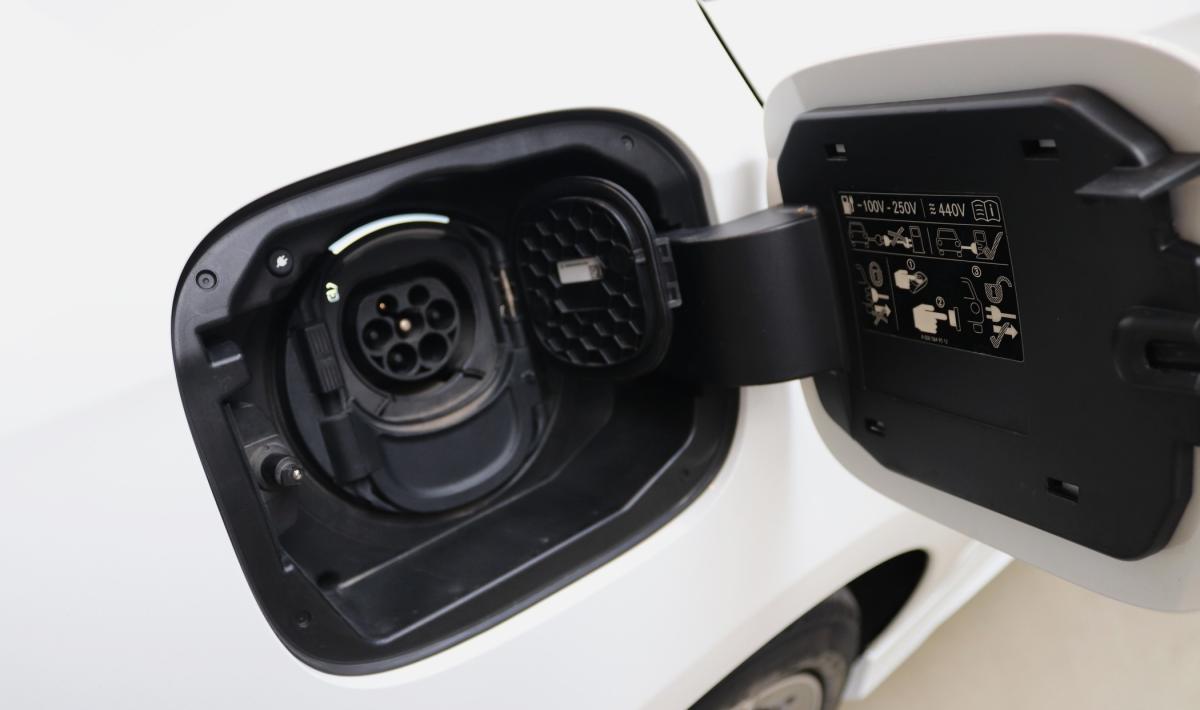 mercedes-benz-classe-a-2020-hibrido-a-gasolina-1332cc
