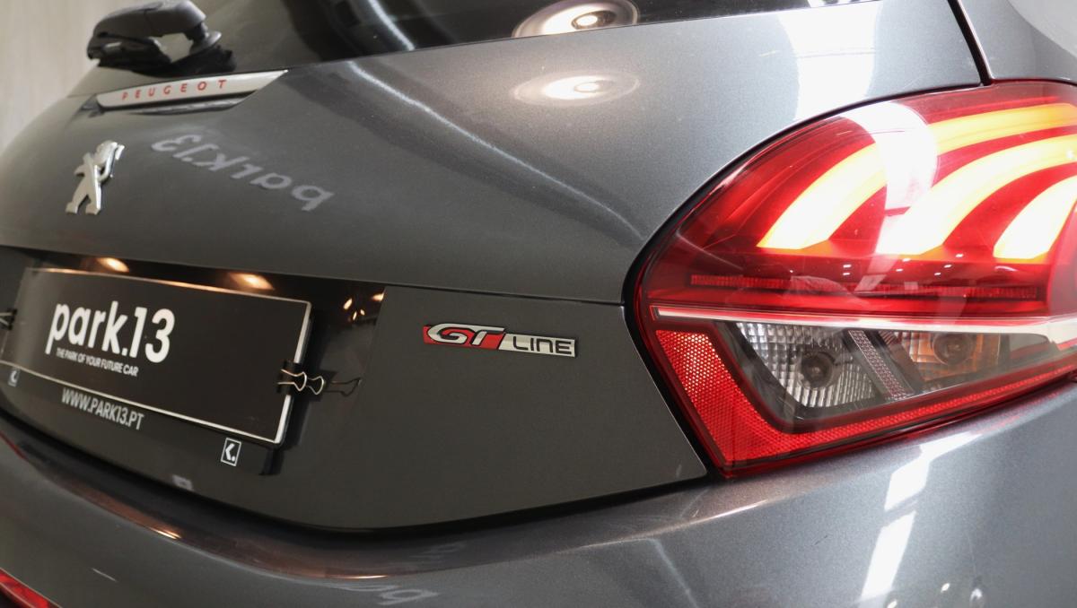 peugeot-208-2016-gasolina-1199cc