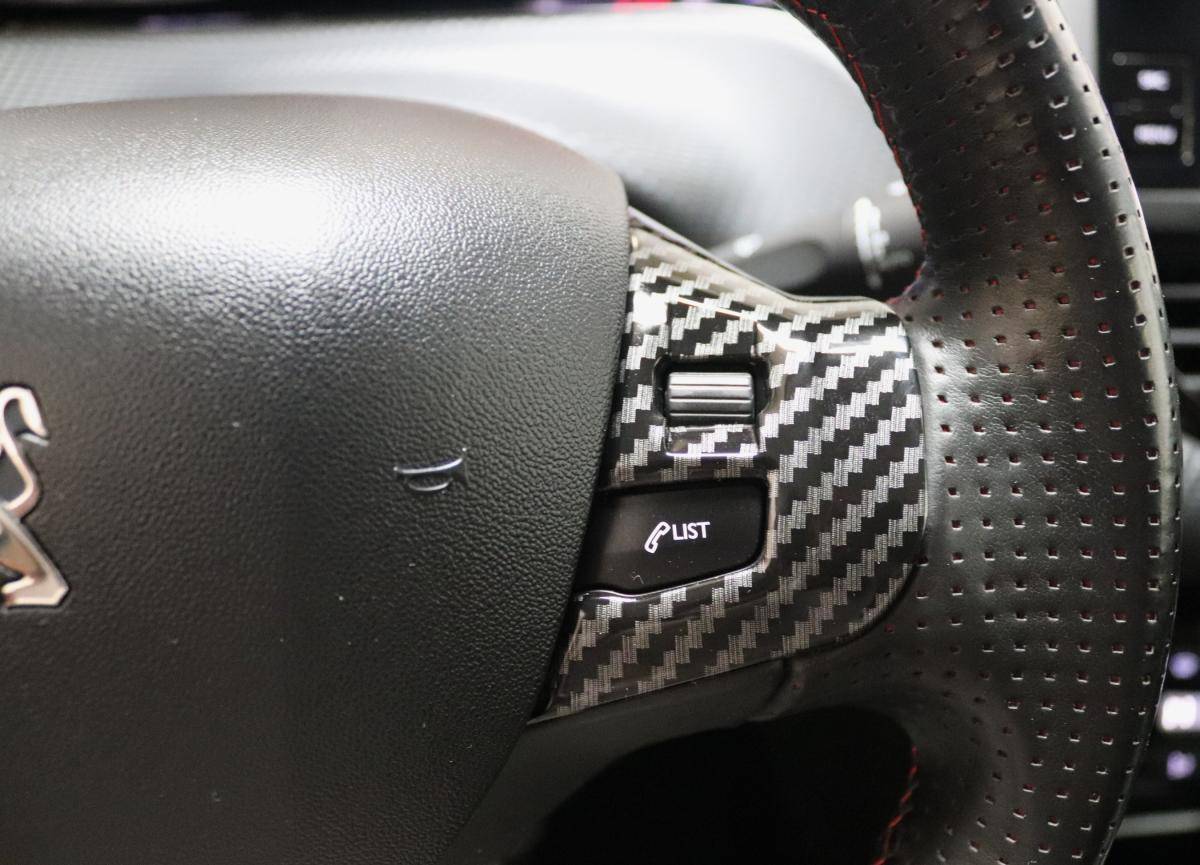 peugeot-208-2016-gasolina-1199cc