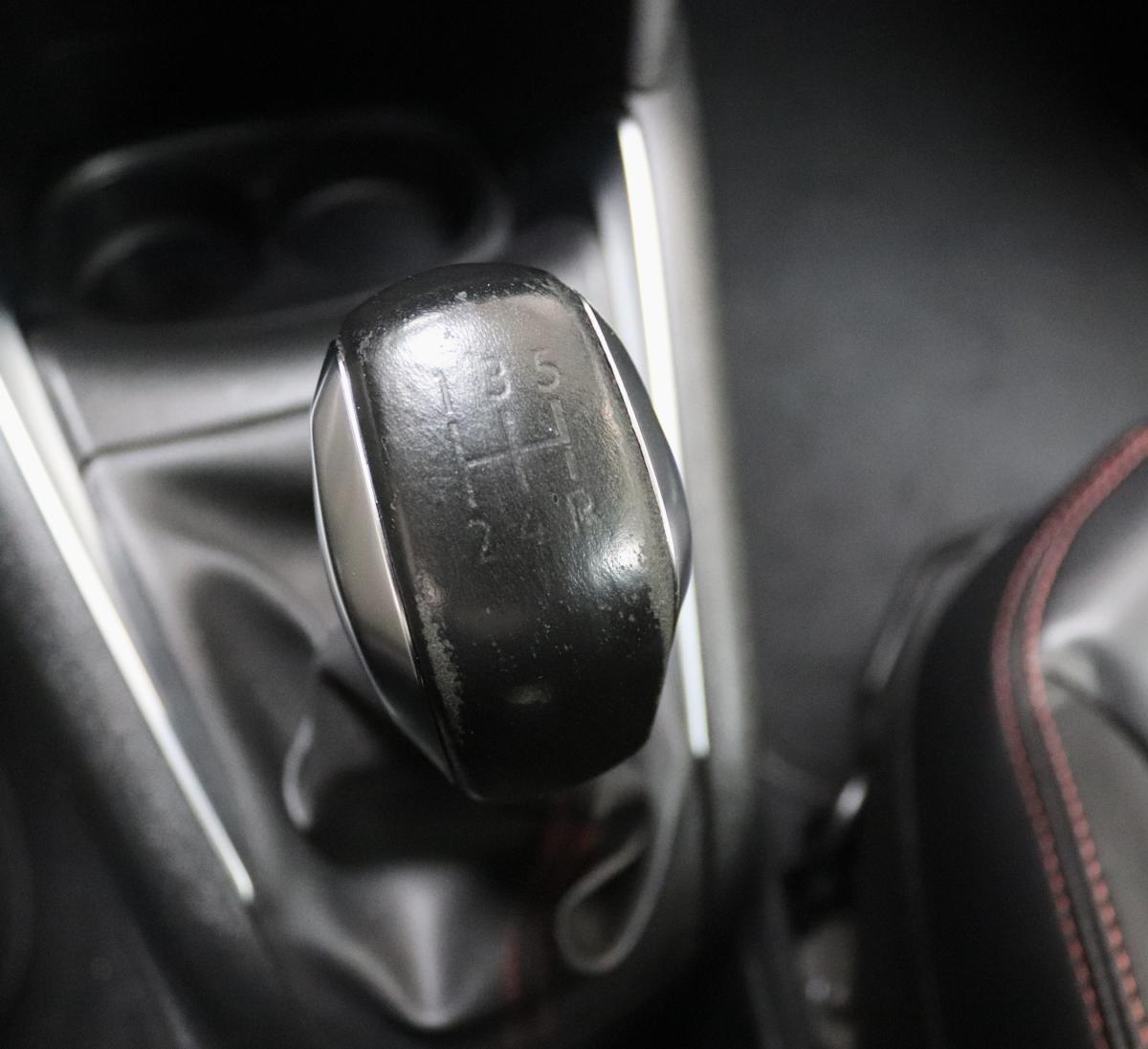 peugeot-208-2016-gasolina-1199cc