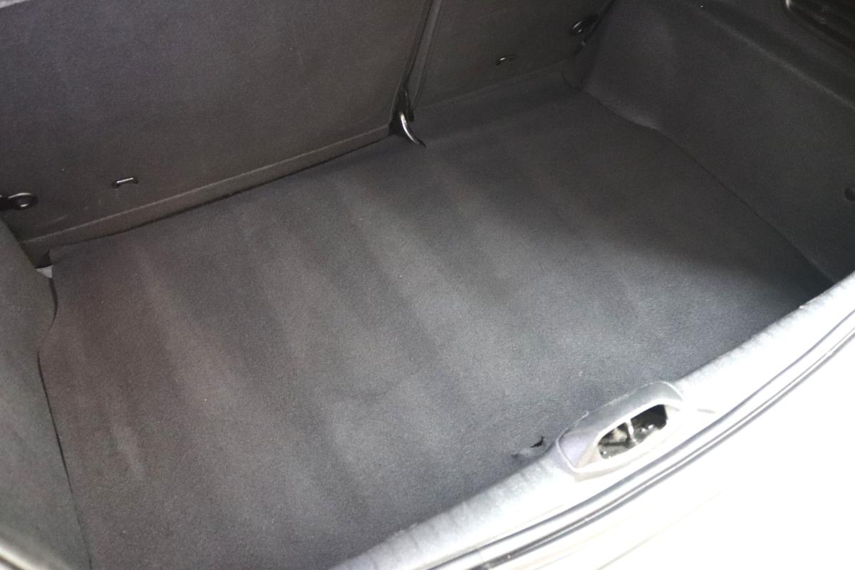 peugeot-208-2016-gasolina-1199cc