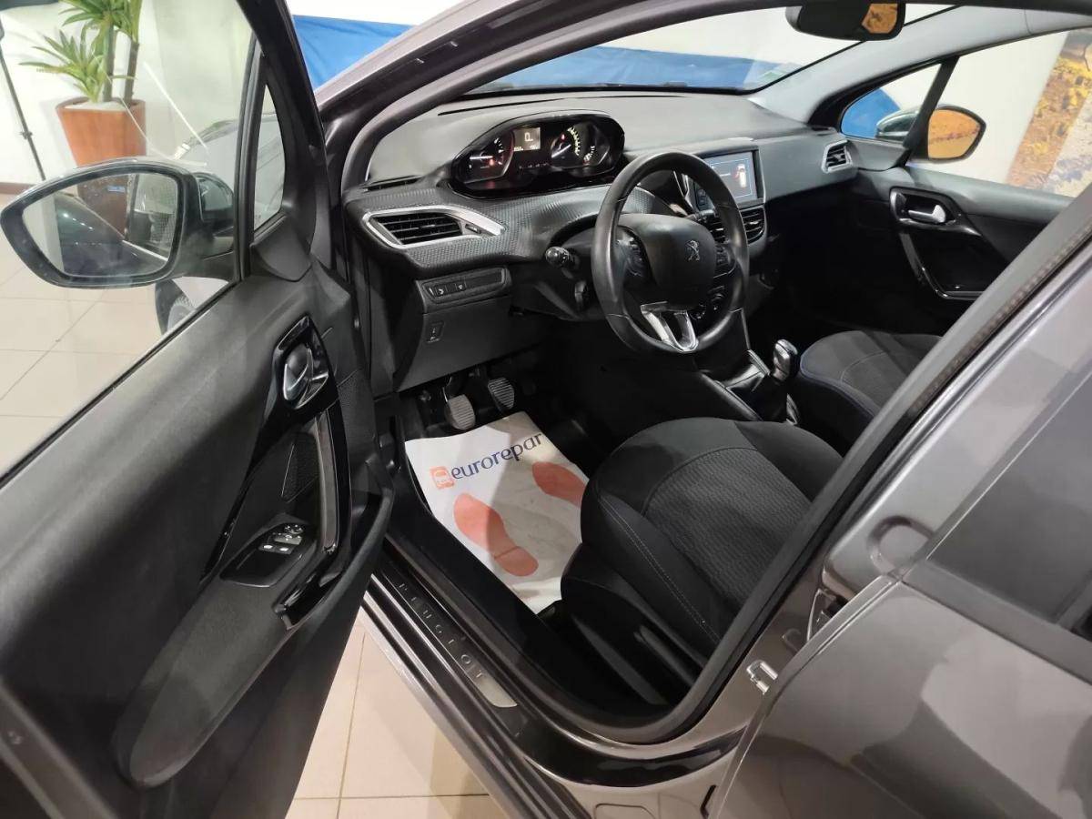 peugeot-208-2019-gasolina-1199cc