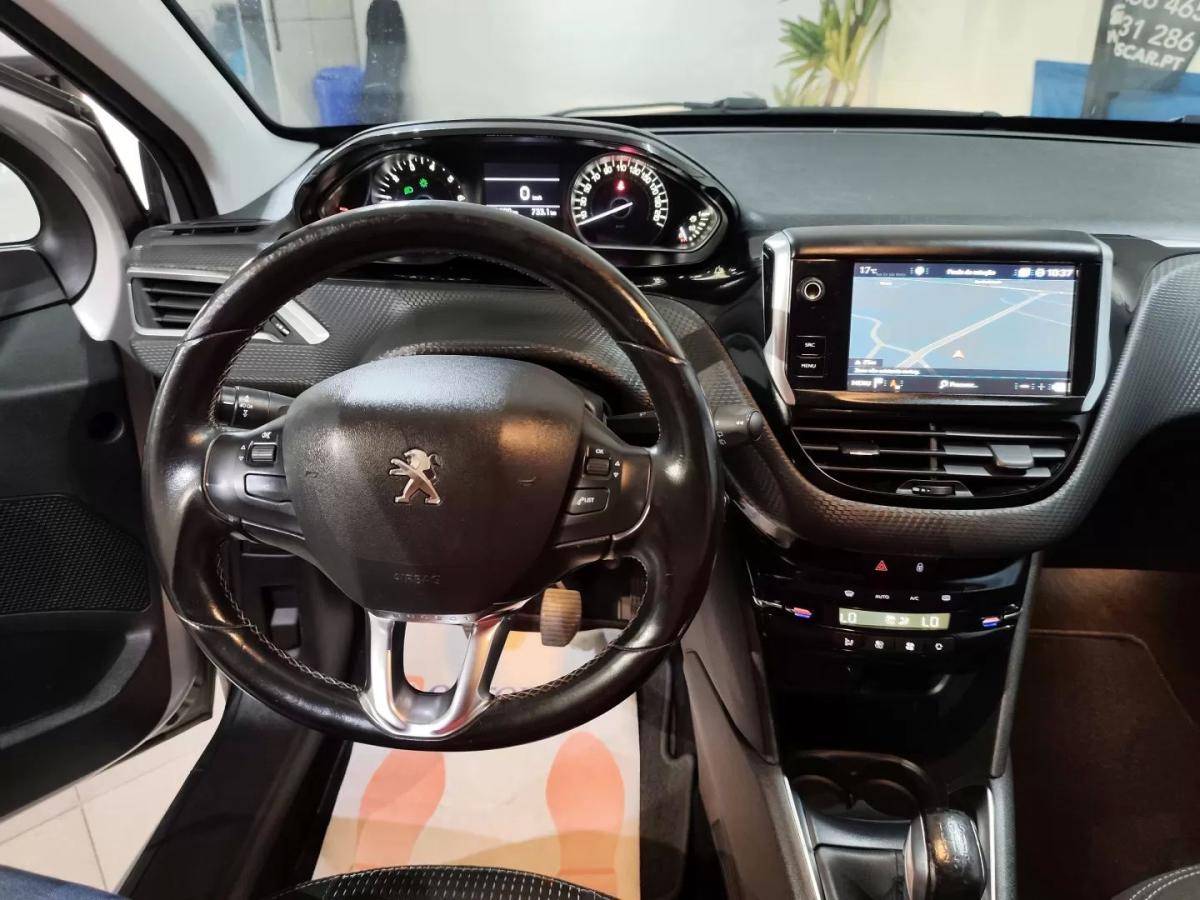 peugeot-208-2018-gasolina-1199cc