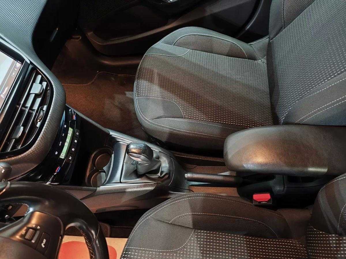 peugeot-208-2018-gasolina-1199cc