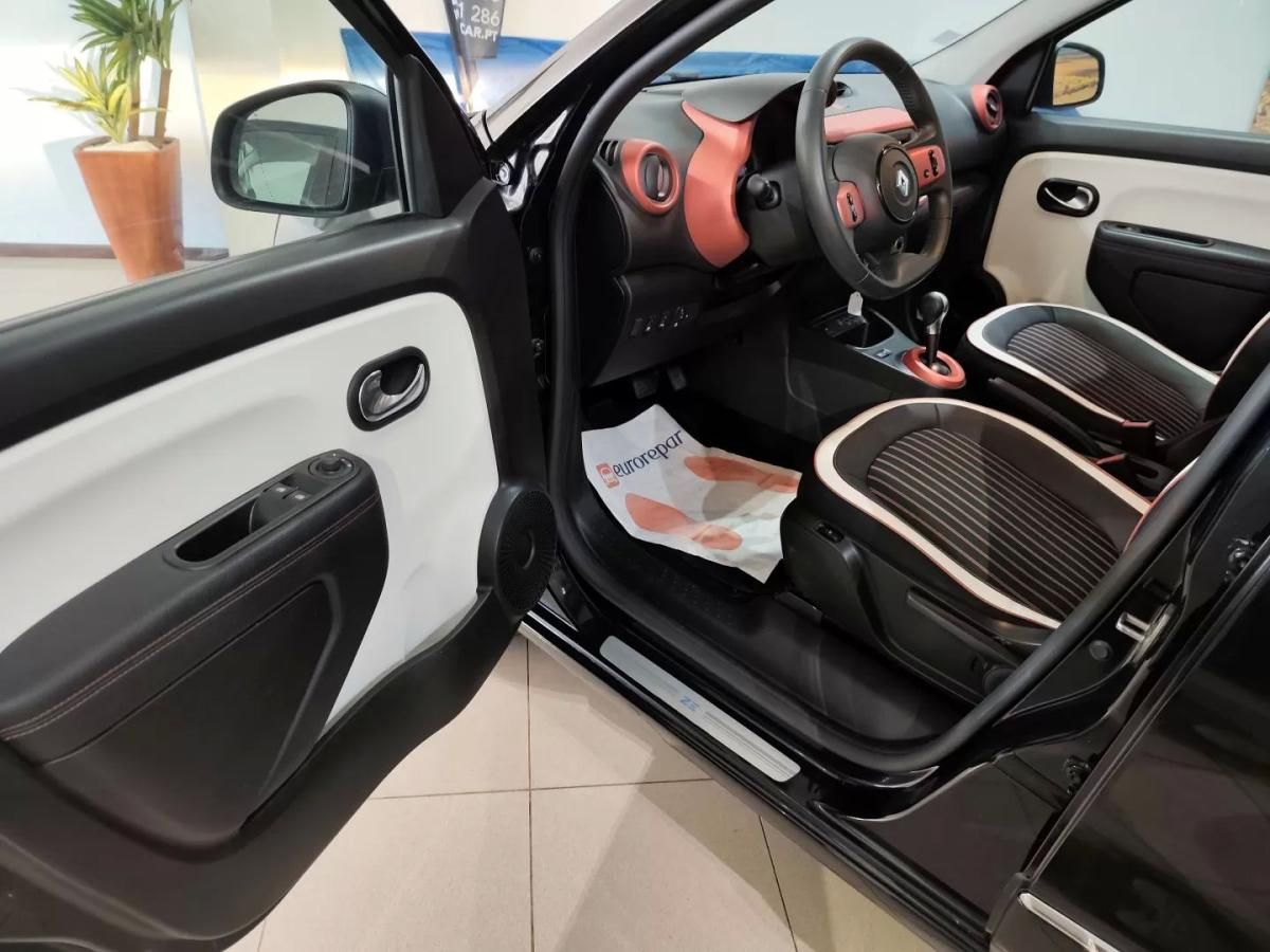 renault-twingo-2020-eletrico-200cc