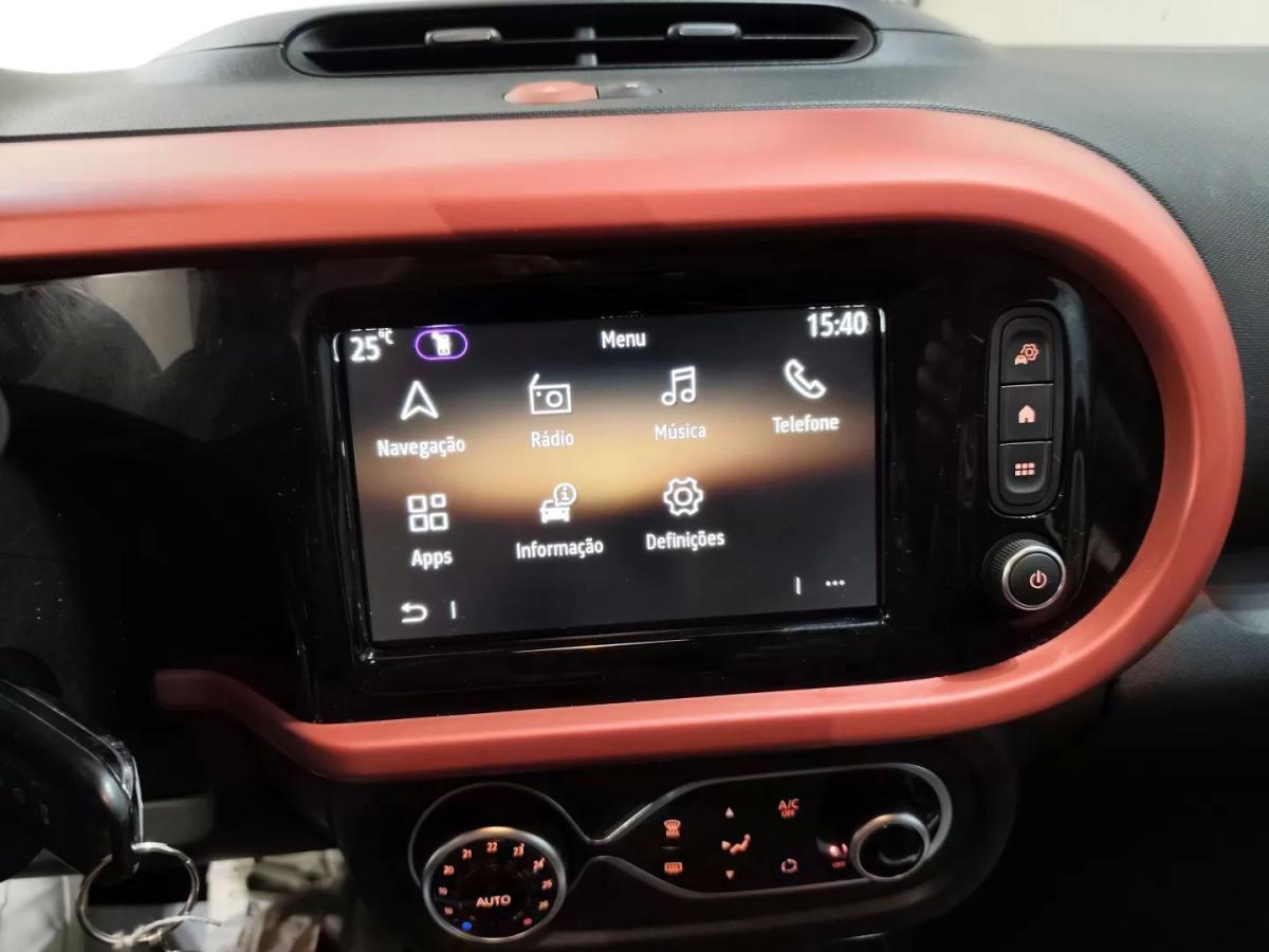 renault-twingo-2020-eletrico-200cc