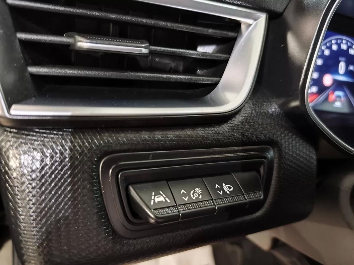 renault-clio-2020-gasolina-999cc