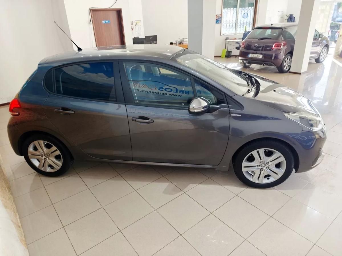 peugeot-208-2018-gasolina-1199cc