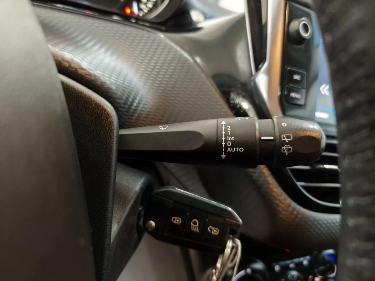 peugeot-208-2018-gasolina-1199cc
