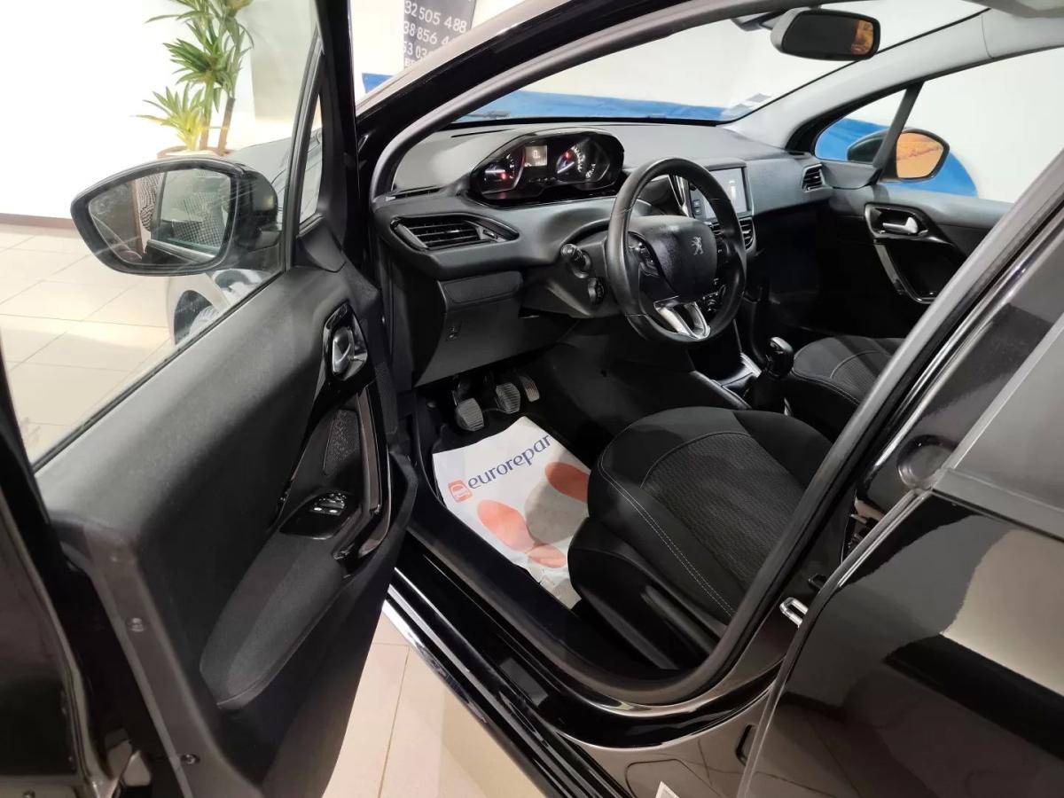 peugeot-208-2018-gasolina-1199cc