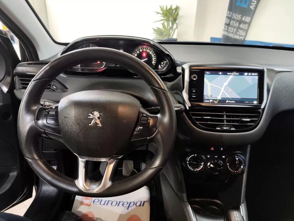 peugeot-208-2018-gasolina-1199cc