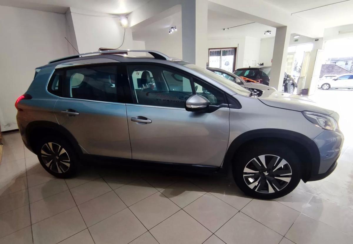 peugeot-2008-2018-gasolina-1199cc