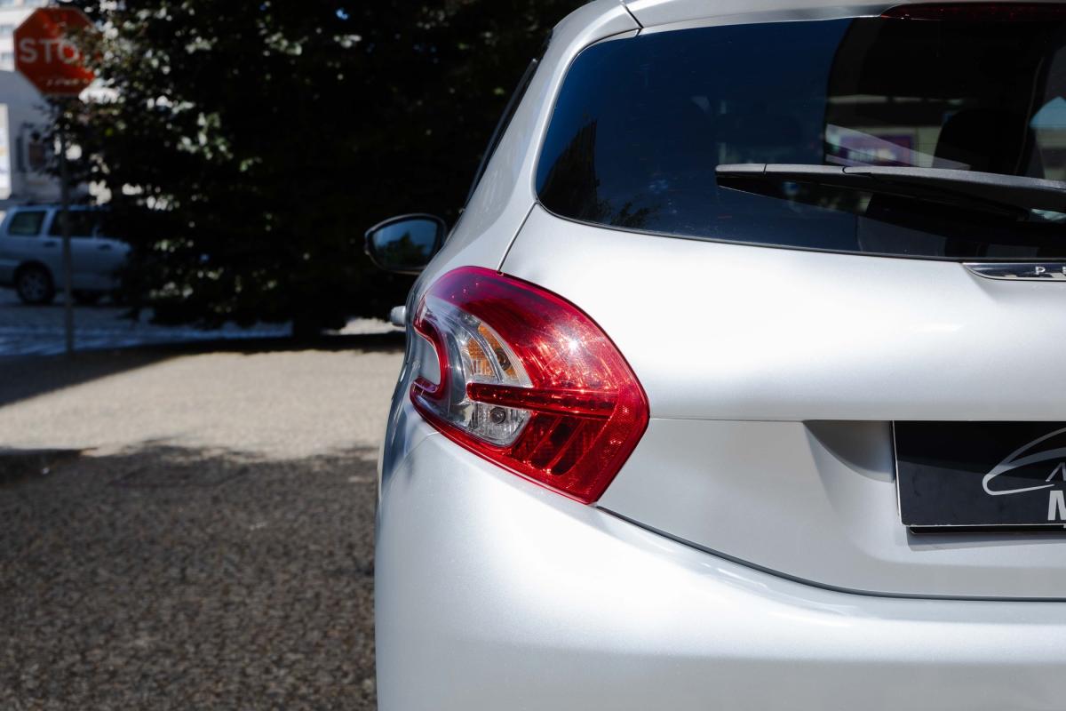 peugeot-208-2013-diesel-1398cc