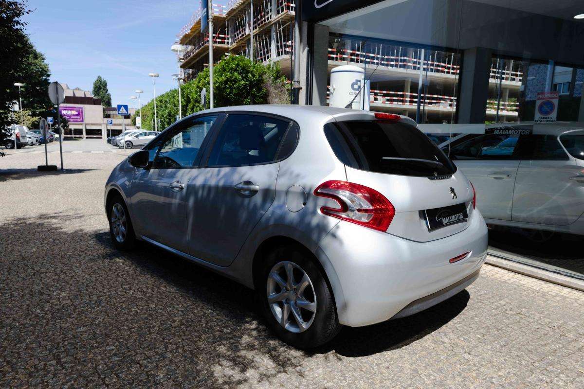 peugeot-208-2013-diesel-1398cc