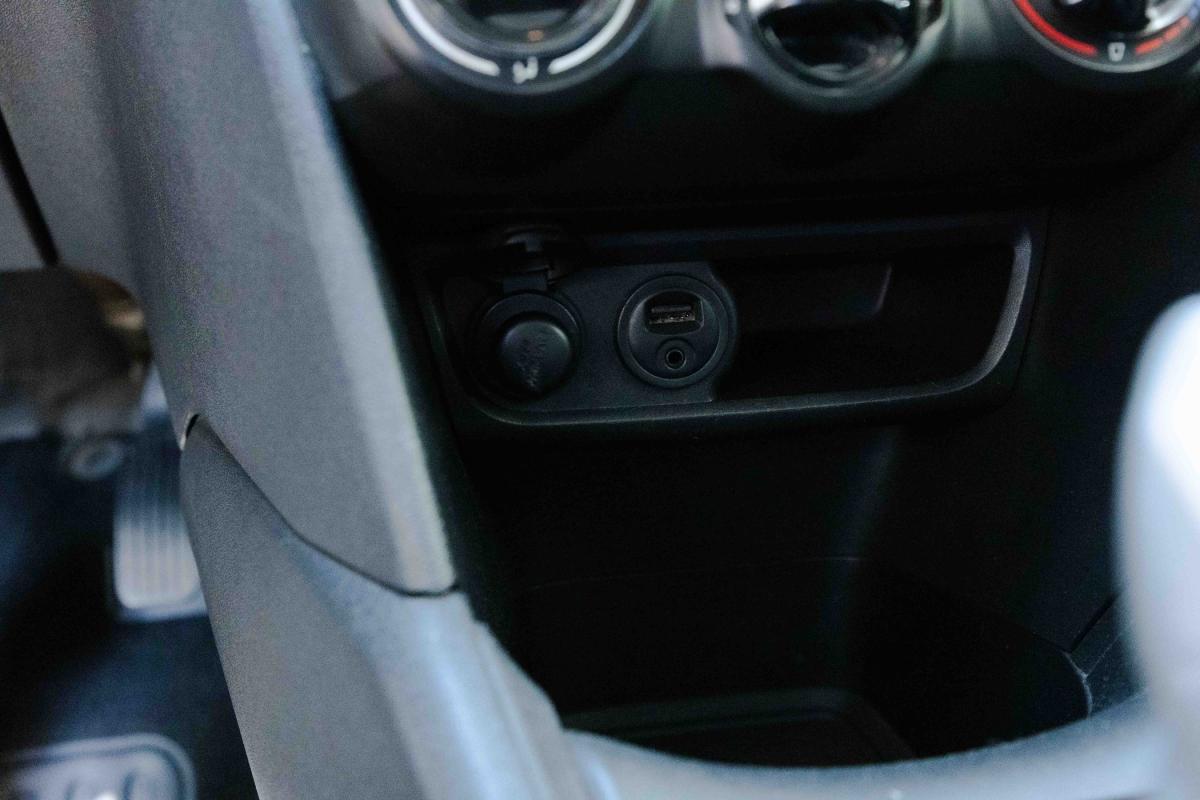 peugeot-208-2013-diesel-1398cc